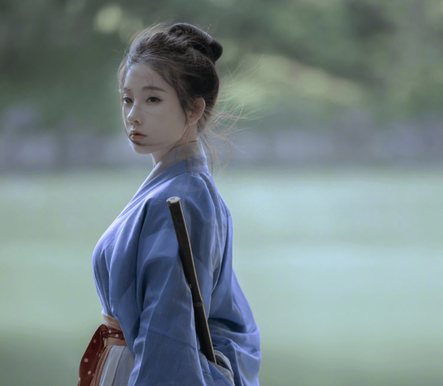 最近冯提莫正在筹备新专辑,据说新专辑也会继续挑战