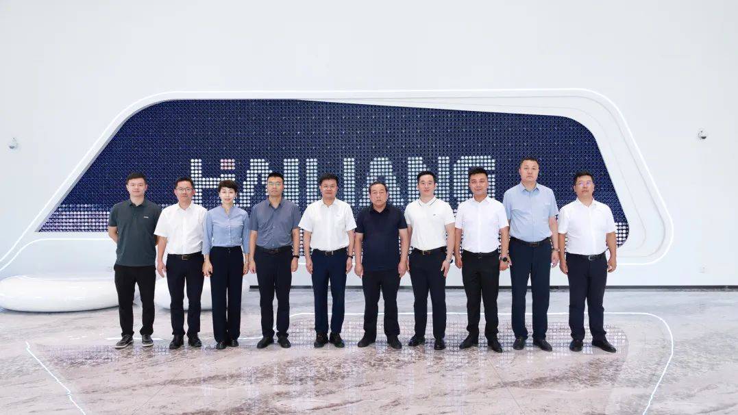 甘肃省庆城县委书记杜丰到海亮集团考察_合作_教育_乡村