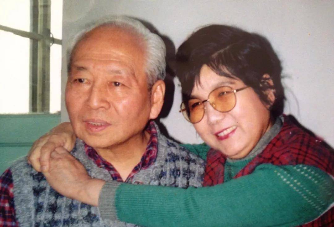 新凤霞与吴祖光:作家老舍保媒的一段姻缘,终在一场大