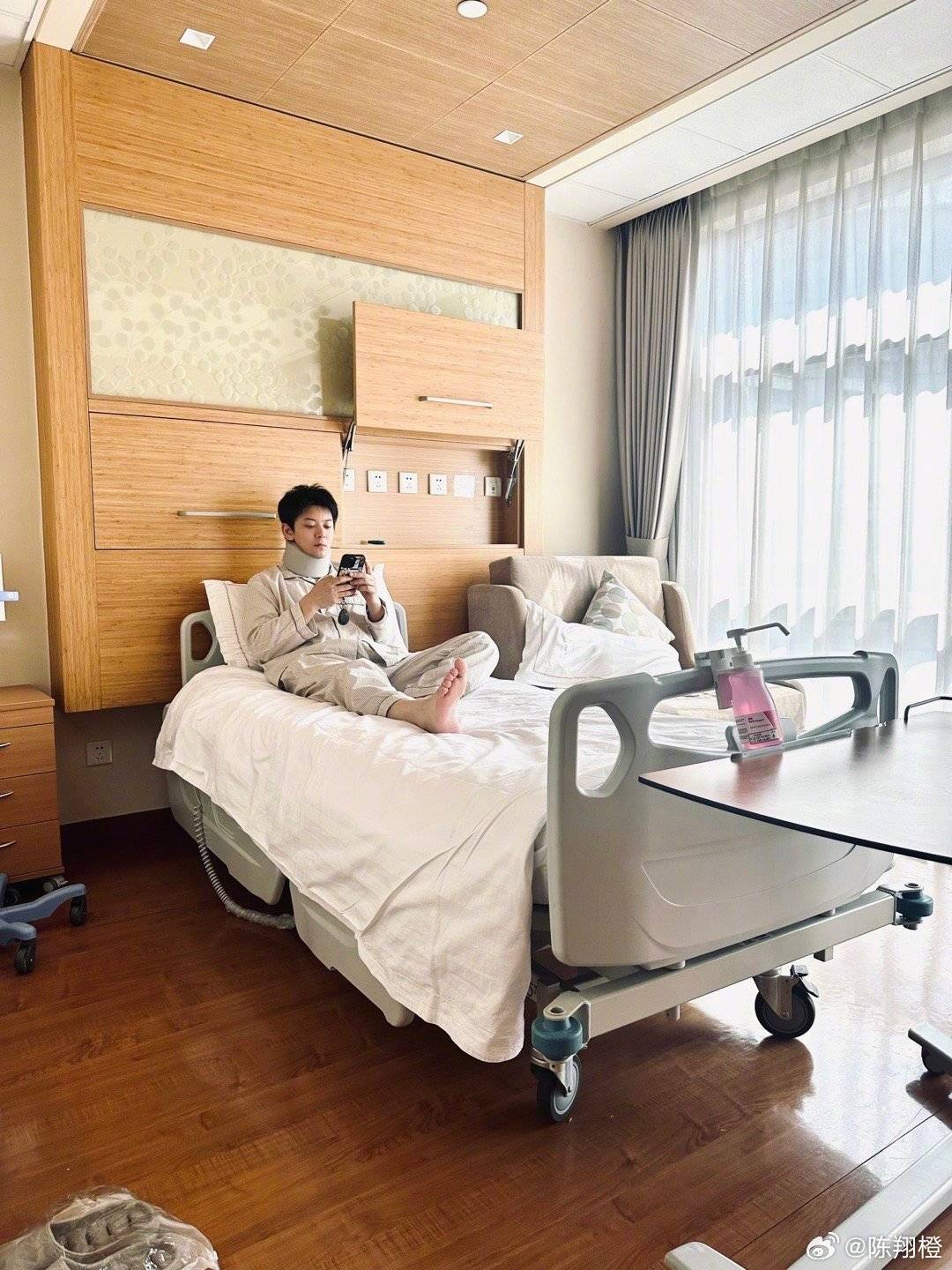 陈翔因声带息肉接受手术治疗新歌将与粉丝见面