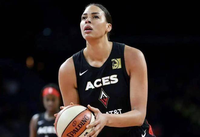 坎贝奇与男篮不同,由于女性身体条件的限制,女篮比赛并没有男篮比赛