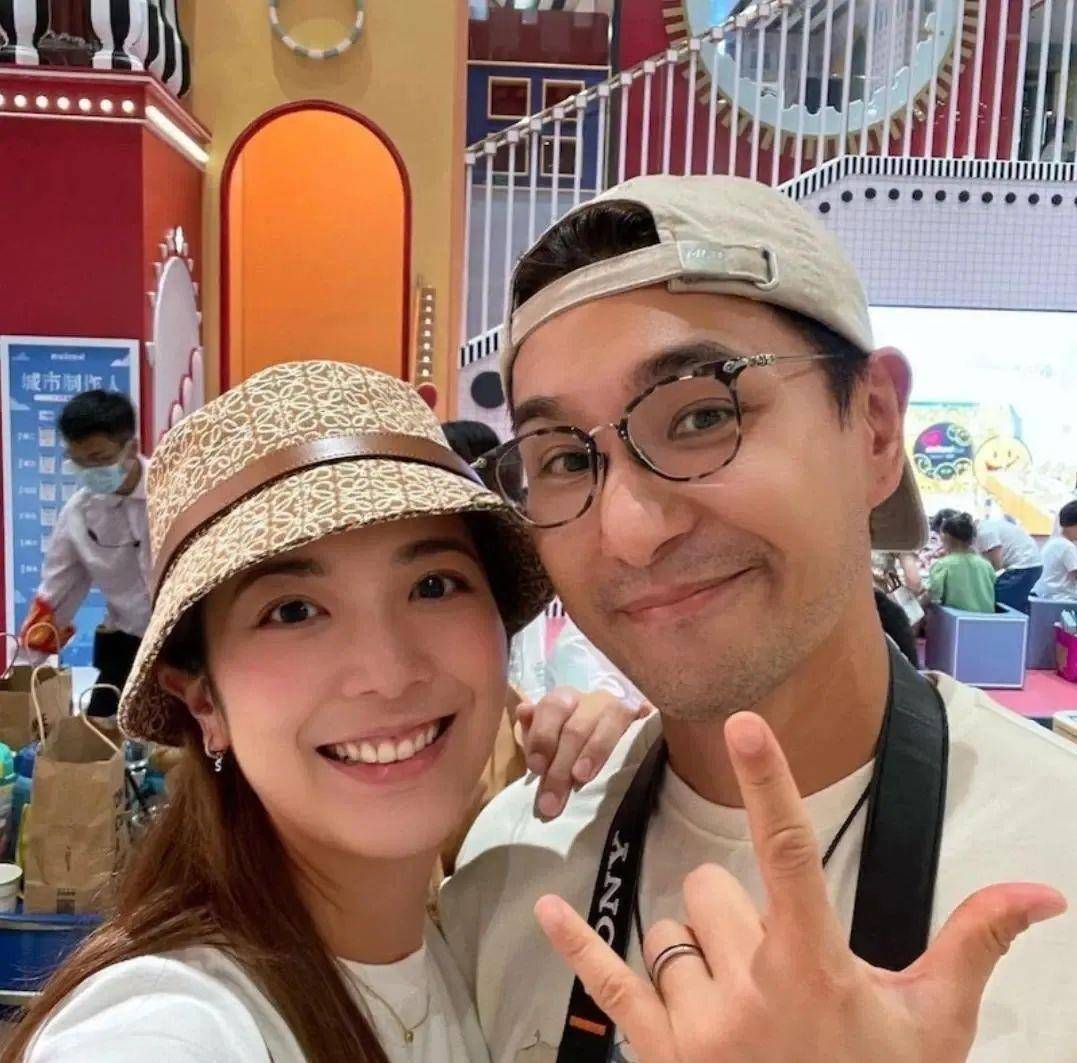 46岁tvb男星爱妻突然略显发胖,腹部孕味十足,被质疑成功追二胎_单文柔