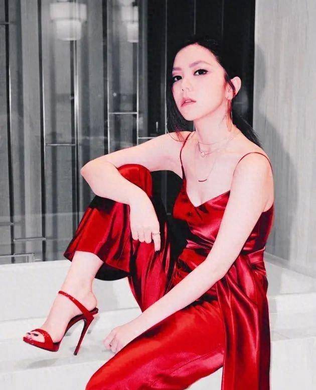 32岁的邓紫棋好身材怎么看不够!_音乐_魅力_才华