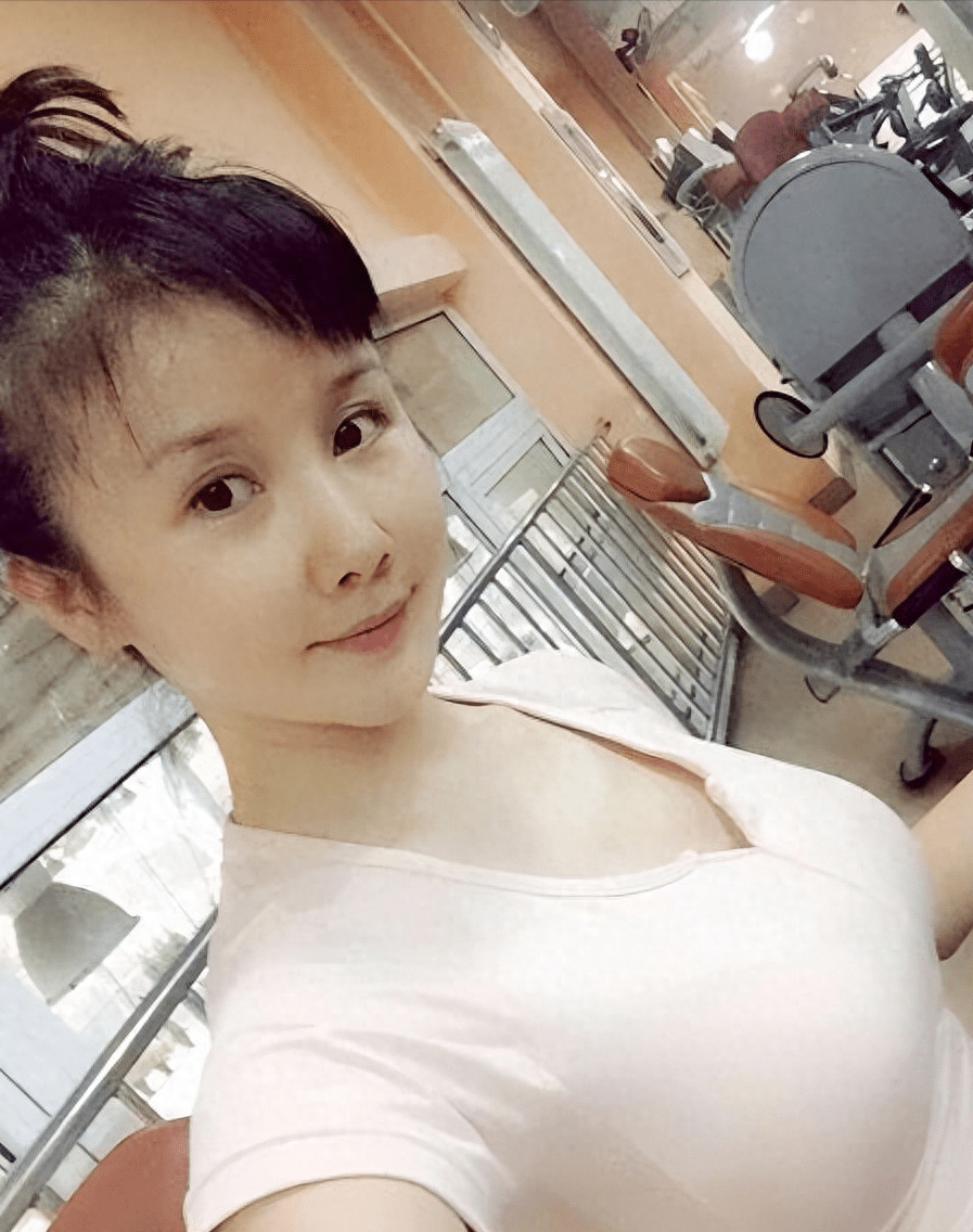 孙菲菲:被导演侄子暴打,嫁2婚联想总监,退出娱乐圈也幸福_美女_什么