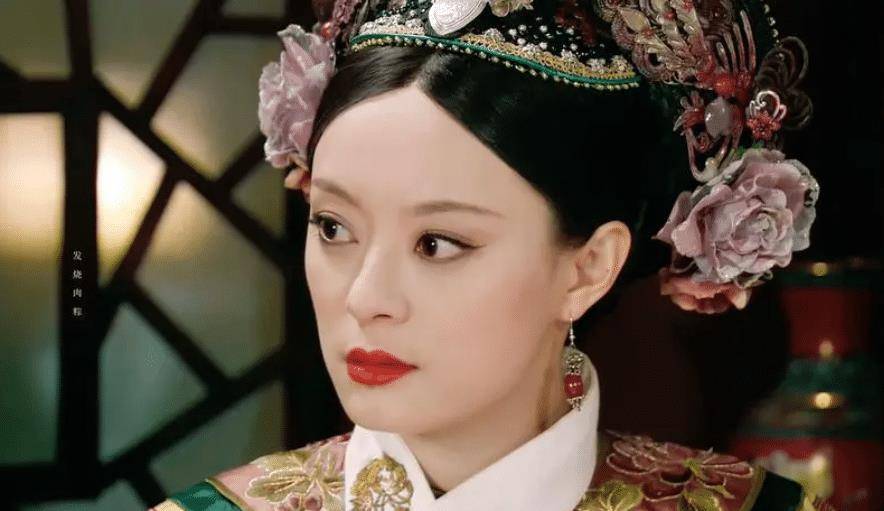 邓萃雯拒绝演皇后,幸亏是蔡少芬出演,不然甄嬛传不可能成经典?