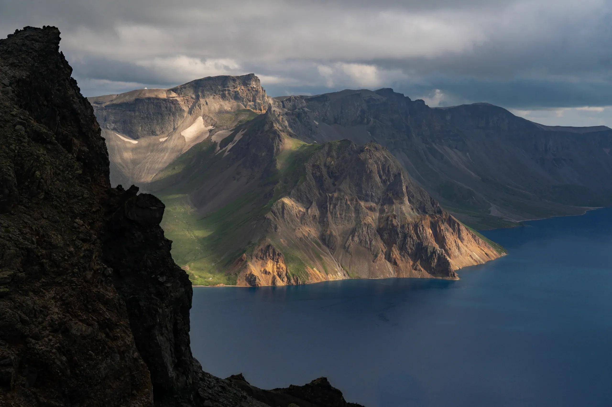 长白山北坡 | 迥临泛海曙,独峙大荒秋_天池_火山_景区