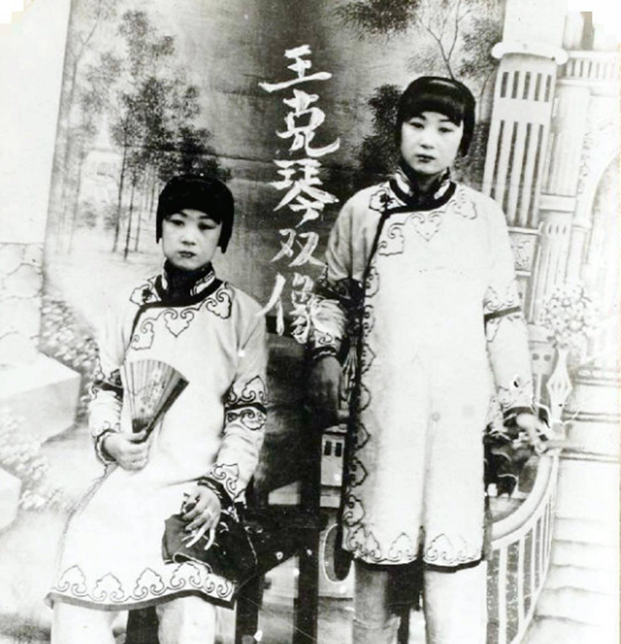 一组民国军阀姨太太老照片:长相漂亮,图7是张宗昌外籍姨太太_民国时期