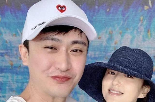 主持人杨帆,也是憔悴了许多,他的妻子长相清秀,爱女也是小可爱_辽宁省