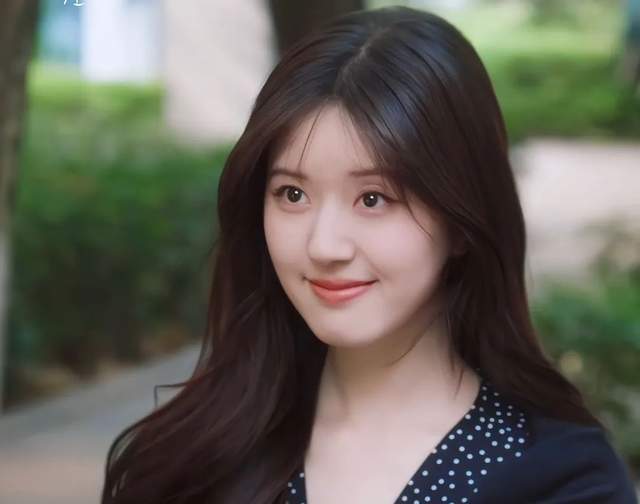 赵露思变脸惊人!