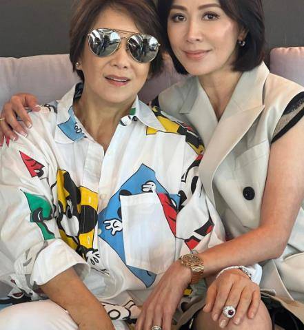 甄妮曝亡夫傅声不忠,事故前三个月没回家,曾怀疑女子是钟楚红_男子