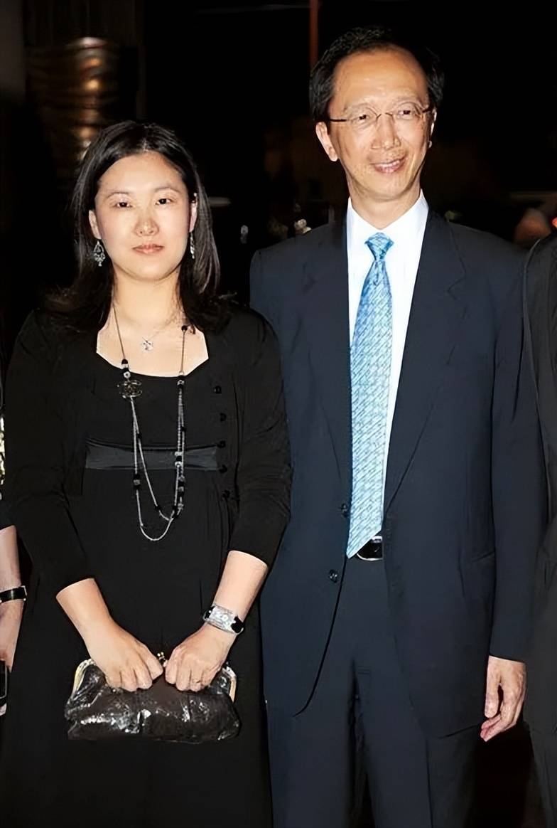 "跳水皇后"伏明霞的幸福归宿:退圈做阔太,丈夫71岁身价百亿_教练_于芬