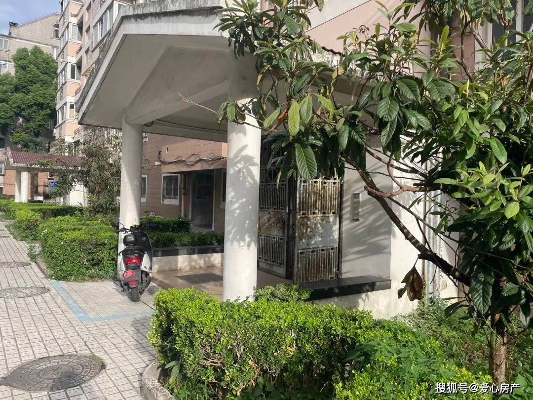 主城一小区建立公修资金独立账户,业主纷纷点赞_维修_朝晖花园