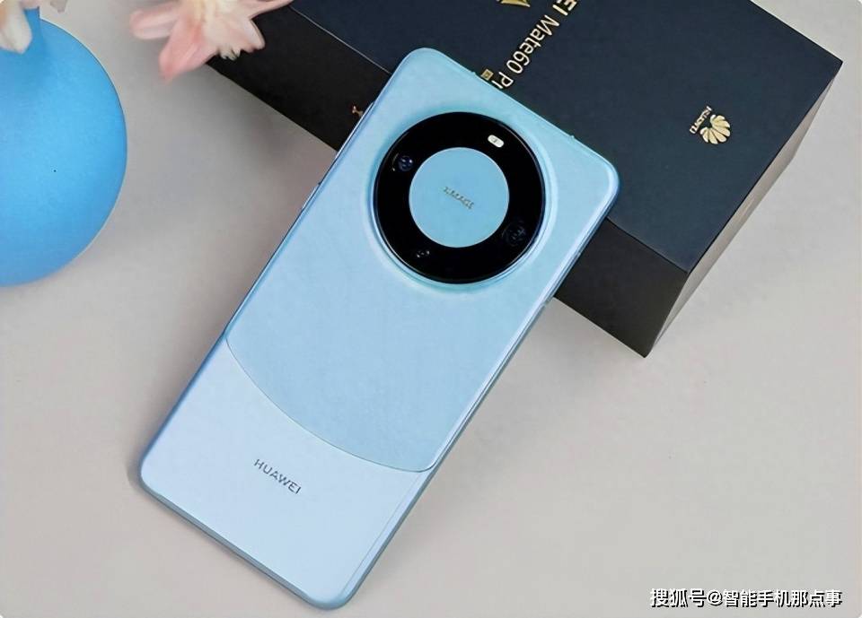 也就是说,华为mate60系列在目前手机市场中掀起的热度真的是非常高