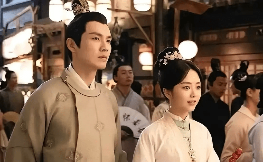 四五十岁了还演少年偶像,是导演的问题还是演员的问题呢?