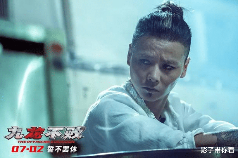 张晋:年龄增加束手无措离开武打戏,试图转型,成为歌舞剧男主_明星