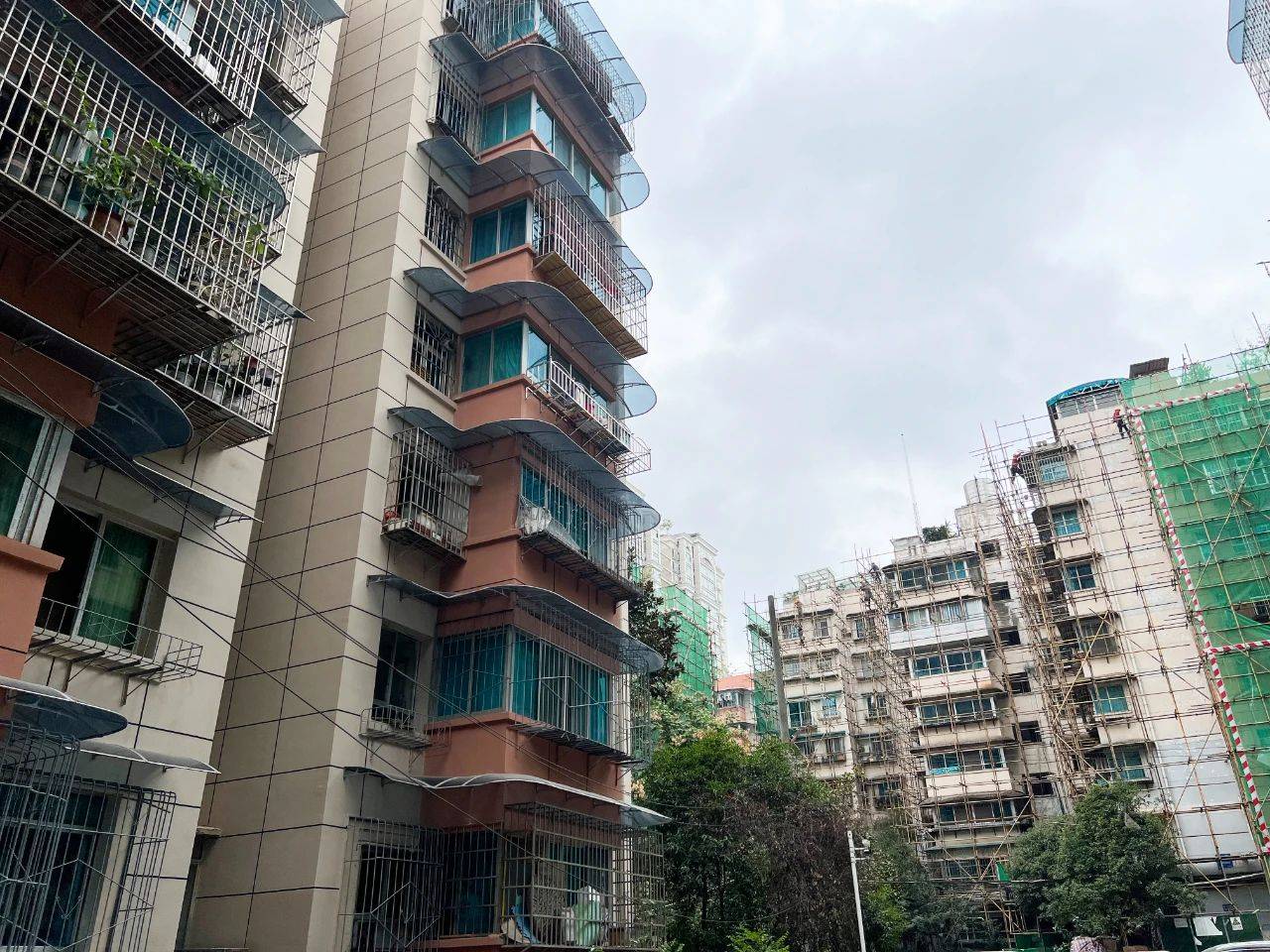 云岩区沙河花园三期棚户区综合治理项目稳步推进中_改造_小区_单元楼