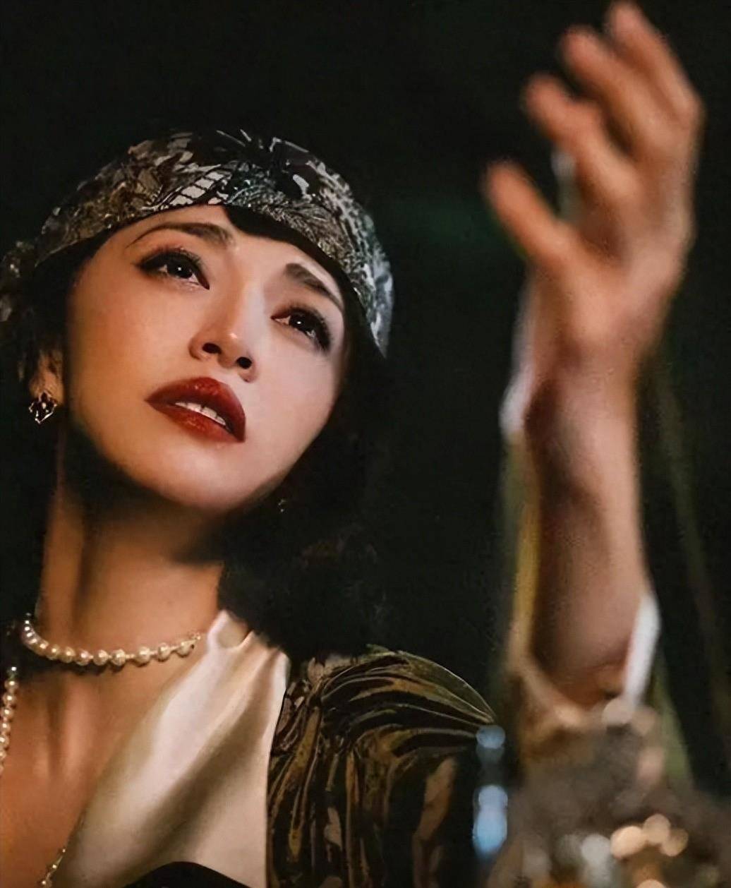 全能女星姚晨,不仅是璀璨的影星,更是愿陪导演走完全程监制的人_电影