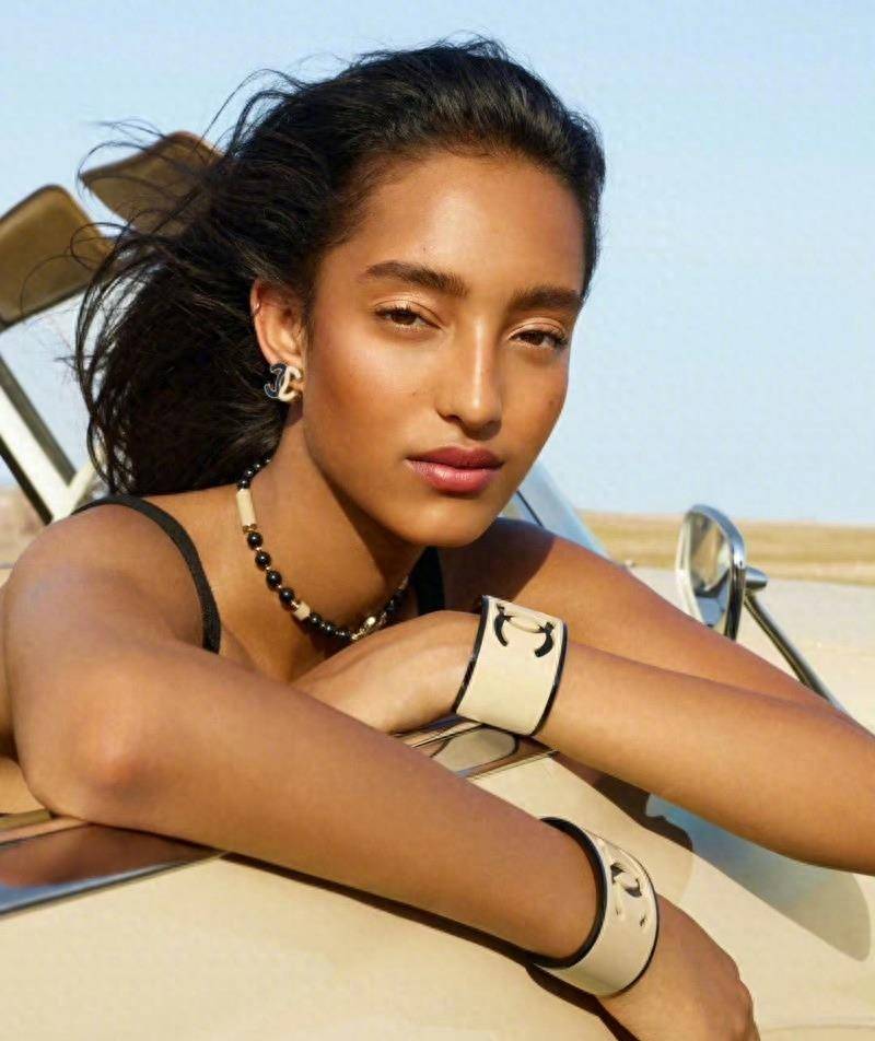 奖年度模特奖,今年的入围名单也是史上最多元化的_中国_fashion_行业