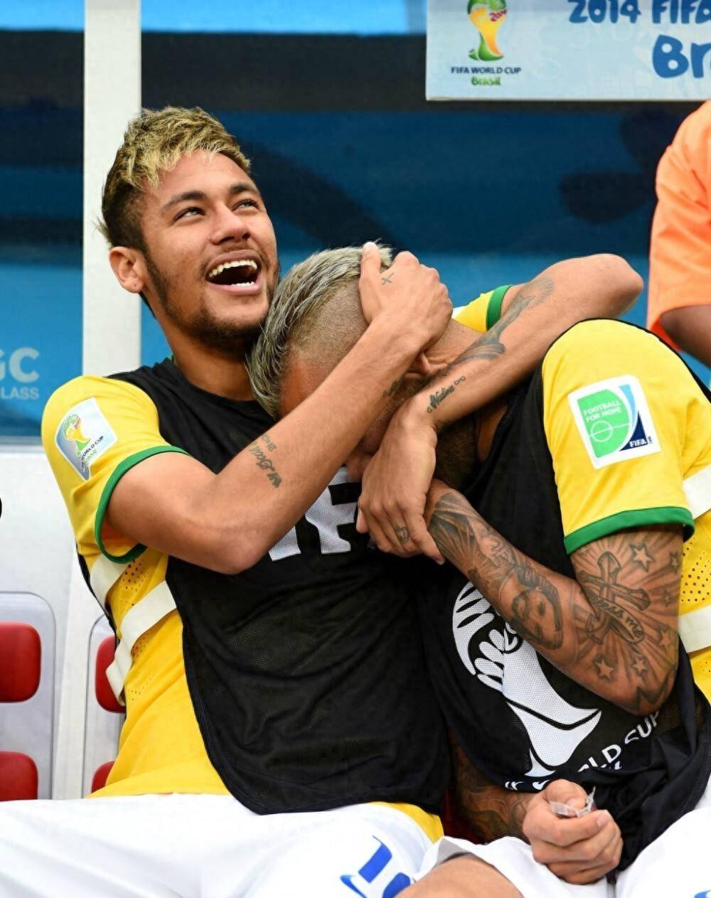 内马尔引发转会热潮,加入利雅得新月足球俱乐部!_球员_球迷_实力