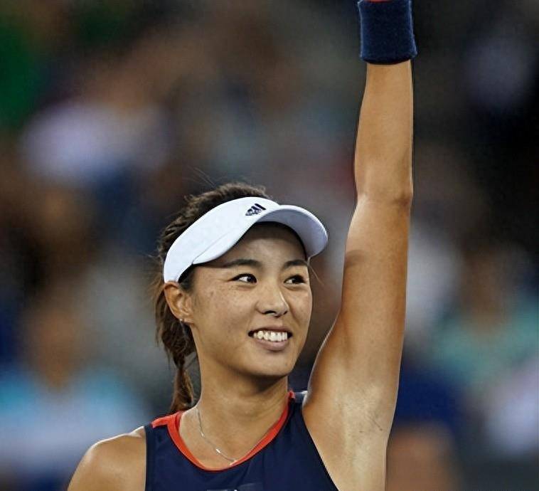 作为一名我们运动员,王蔷还曾代表我们参加奥运会和亚洲运动会.