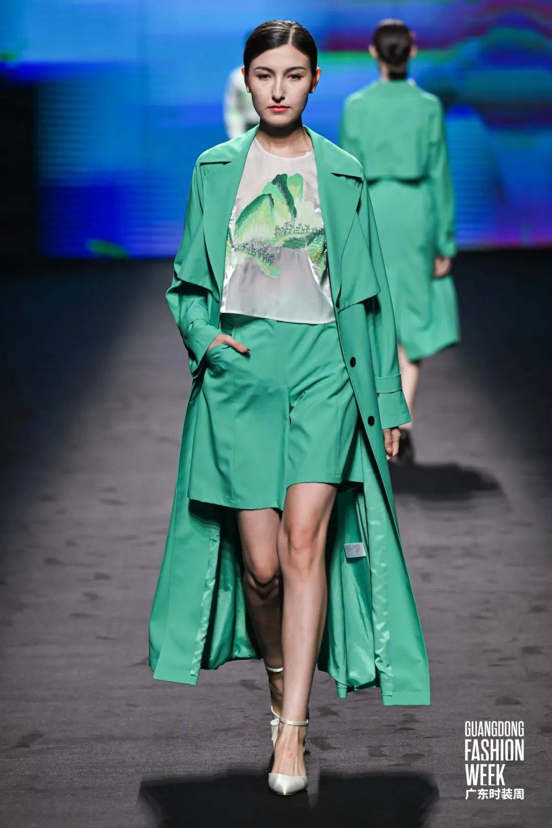 设计谷,异闻,阅前,言午木木,痕迹,草堂等来自广州白马服装市场的原创