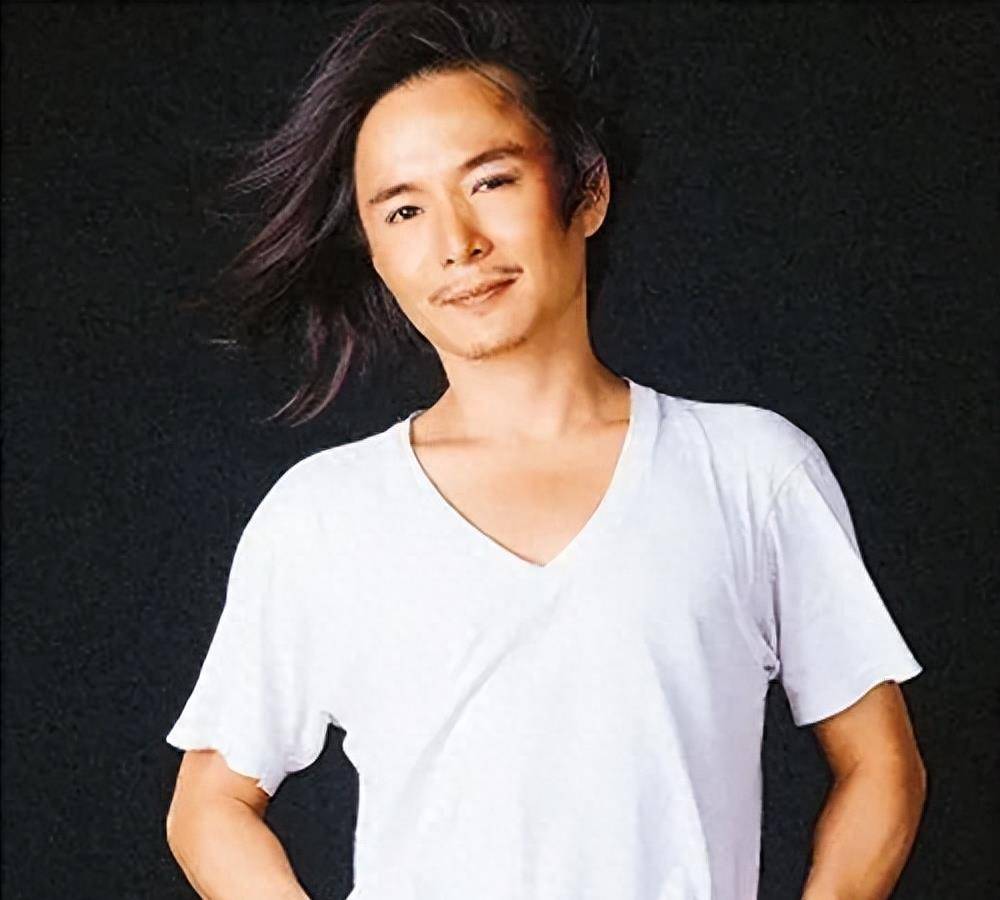 歌手周峰:深圳街头神秘失踪, 9年下落不明,连家人都找不到_音乐_创作