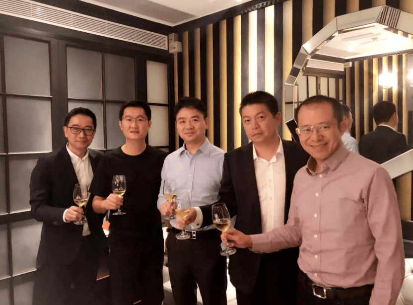 了,帮广东首富赚到百亿,又帮江苏首富赚到千亿_张磊_刘强东_马化腾