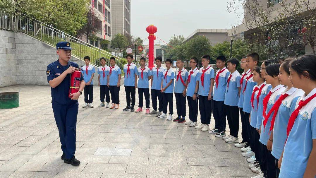 2023年永川区全国科普日活动启动仪式在凤凰湖中学举行_创新_同志