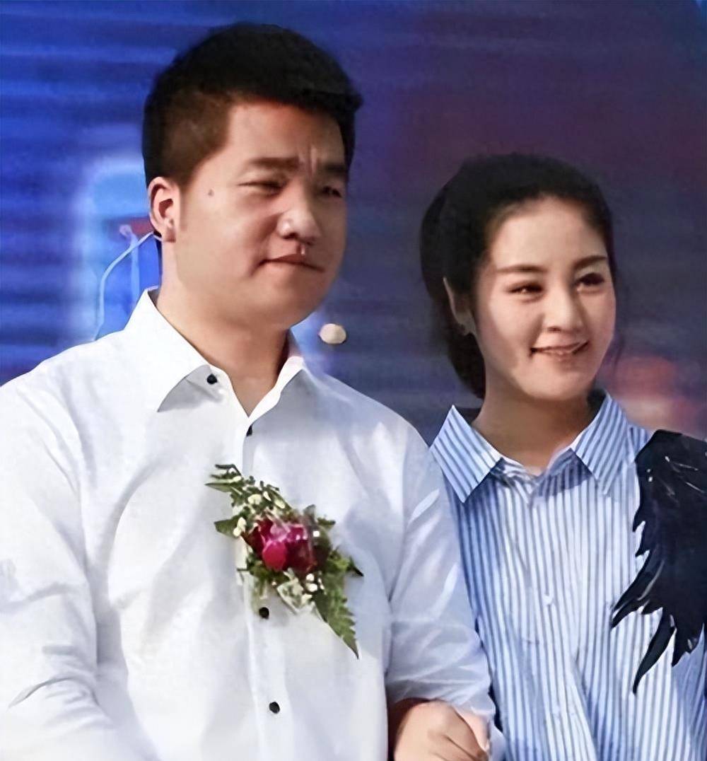 2015年,26岁的毕畅与隋红阳举行了盛大的婚礼.