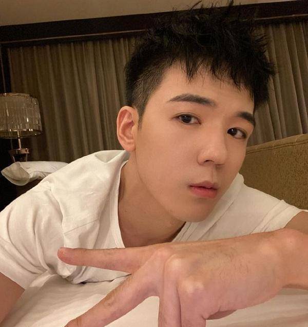 仝卓凌晨谈改身份风波感悟,称自己曾经顽劣轻狂,无畏无知_直播_事情