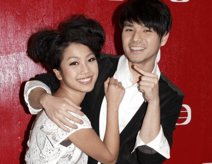 曾拒绝出席其丧礼_姜丽文_爸爸_梁盛子