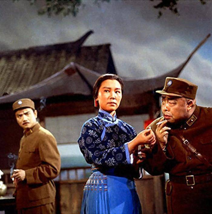 京剧名家杜镇杰:出身农村父亲残疾,他娶工人妻子,有个好岳父_丁振春