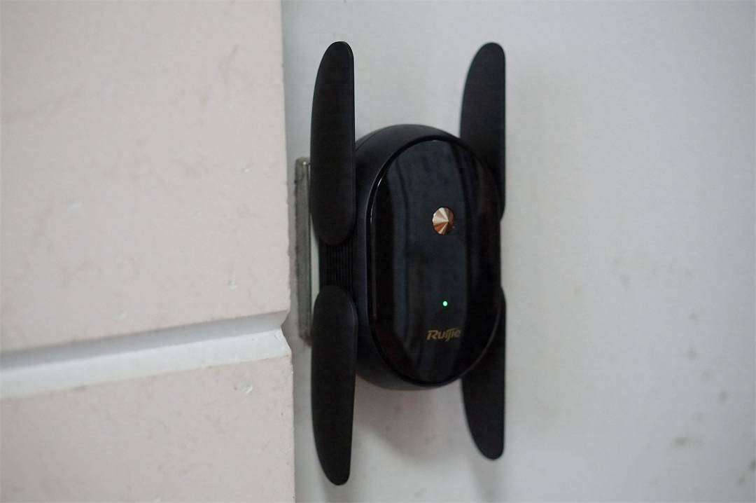 信号强、传输快，大户型路由器首选，锐捷蜂鸟旗舰版评测