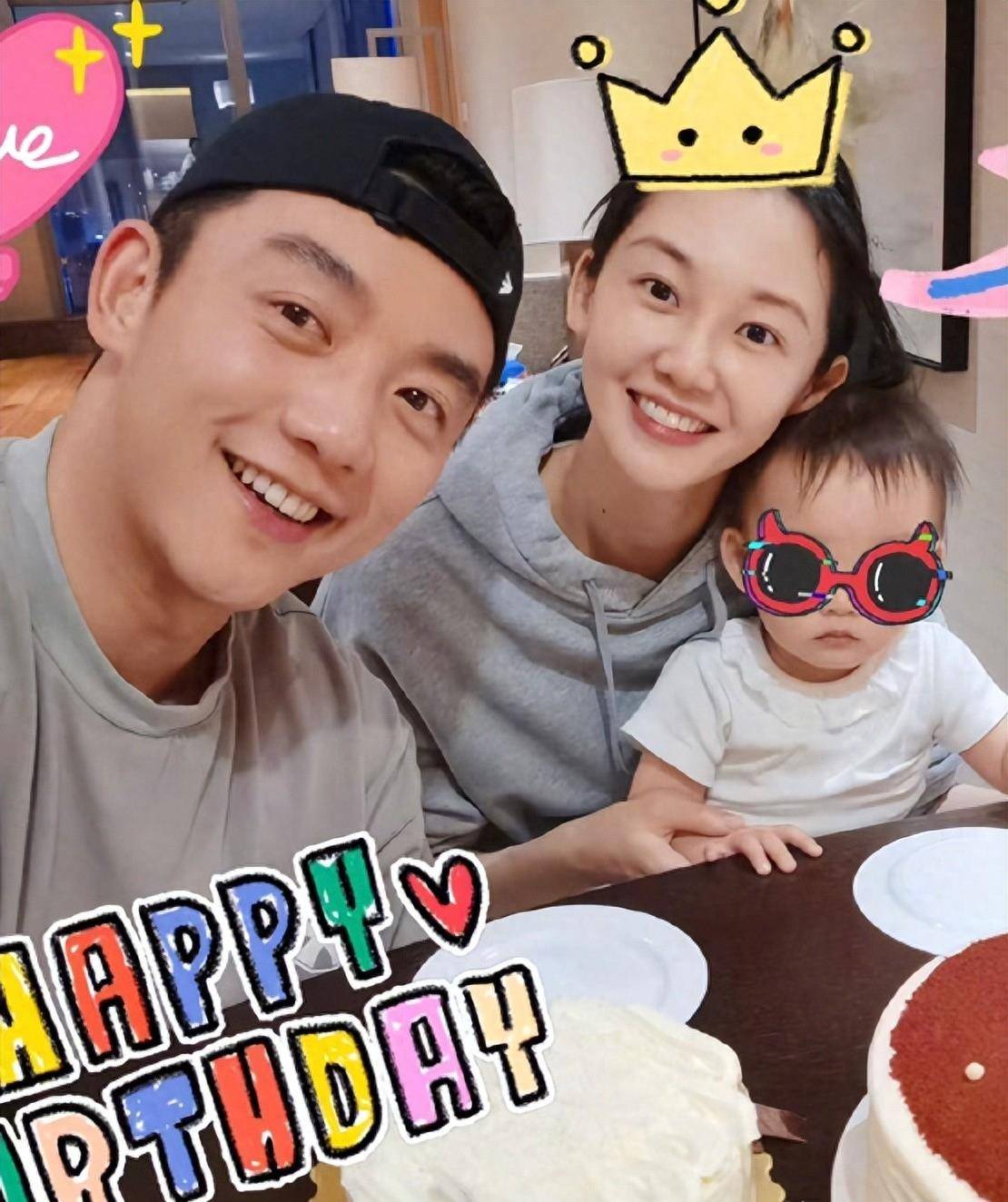 郑恺豪宅内充斥玩具,私密空间被家人挤占无奈_家庭_网友_包括