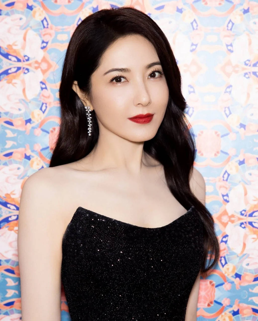 "氧气女神"曾黎,如此性感撩人!_生活_演技_角色