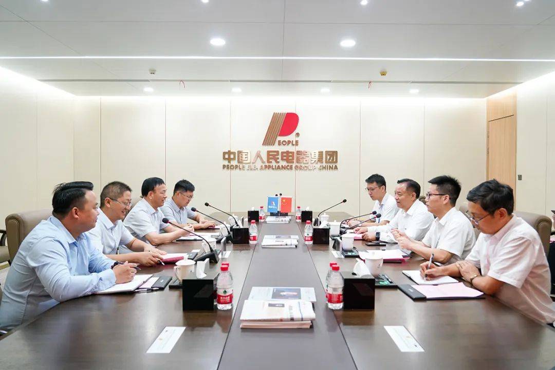 郑元豹会见阜阳市委常委,太和县委书记邵兵