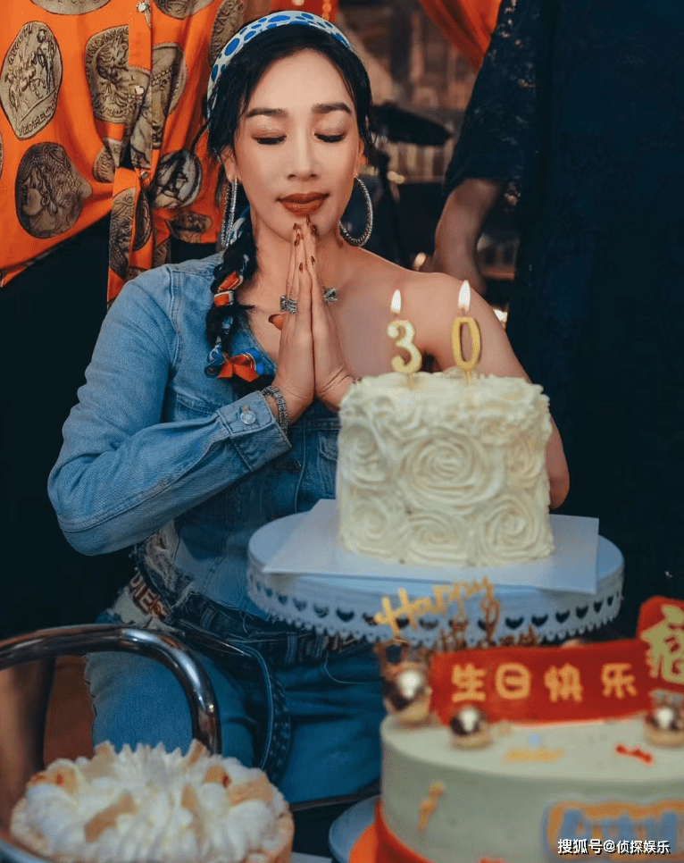 钟丽缇晒全家福庆祝53岁生日,年过百半状态依旧,于正等现身道贺_张伦