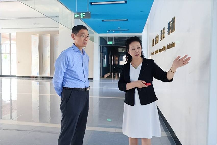 中国工程院院士郭东明一行莅临我校许昌校区调研指导,许昌市委书记