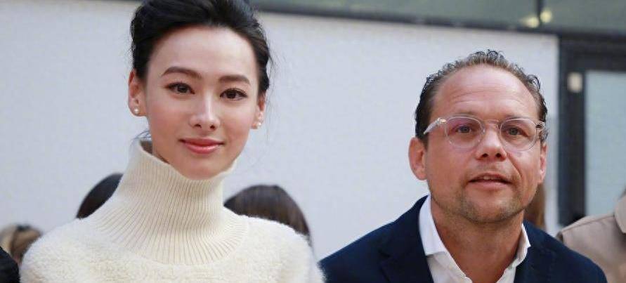 梁洛施与李泽楷续约!香港金融大厦曝光豪宅健身照若隐若现_媒体_孩子