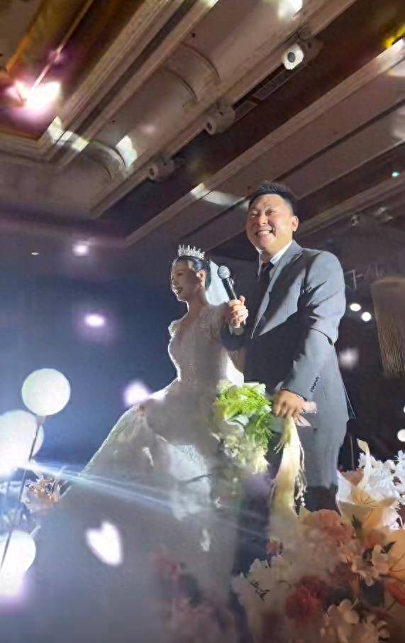 辽宁知名主持人结婚!