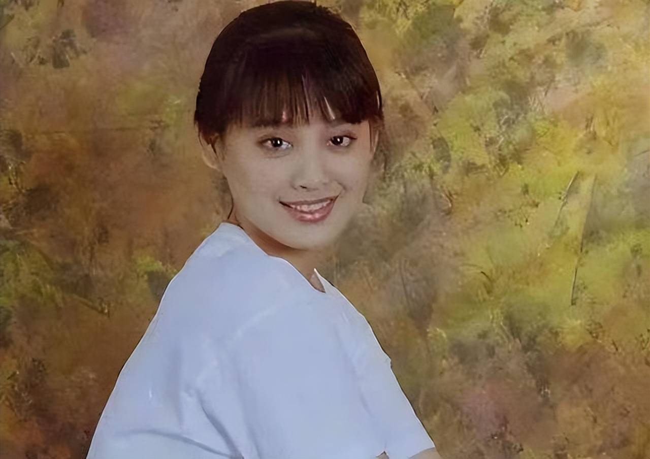 刘晓庆小时候的照片图片