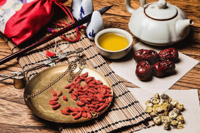 怎么消除耳鸣的嗡嗡声_治疗_患者_生活