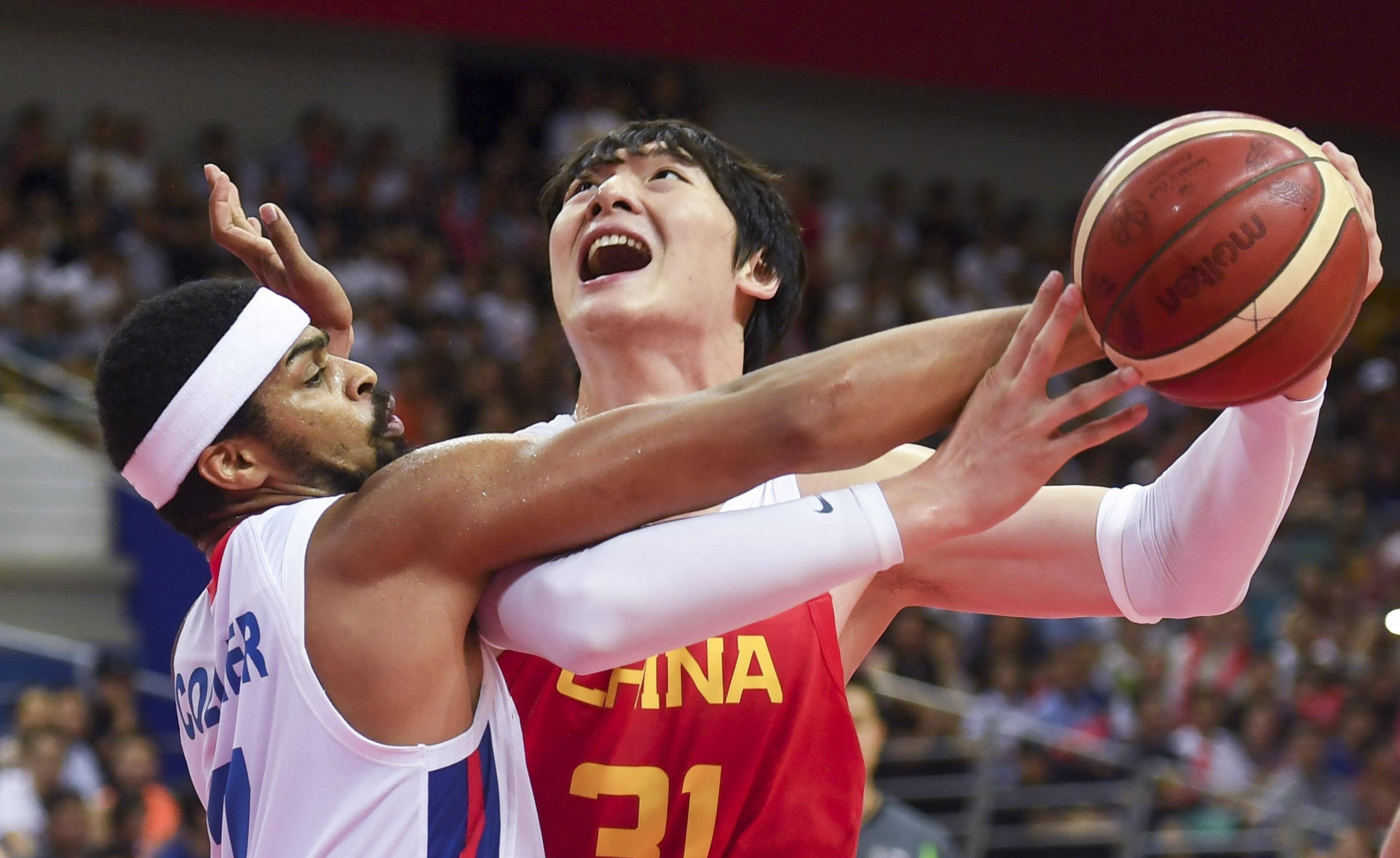 任俊飞或压哨交易,易建联退役后官宣新工作,李春江将被取消资格_篮球