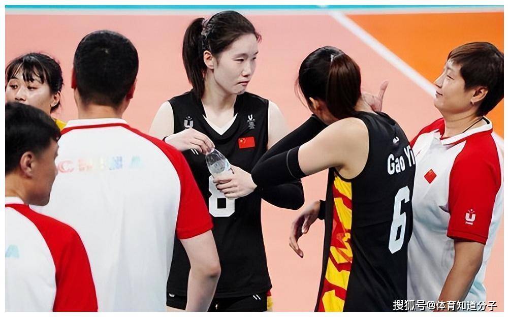 42岁少帅狂揽14冠,女排奥运冠军呼声高_中国_沈琼_主教练
