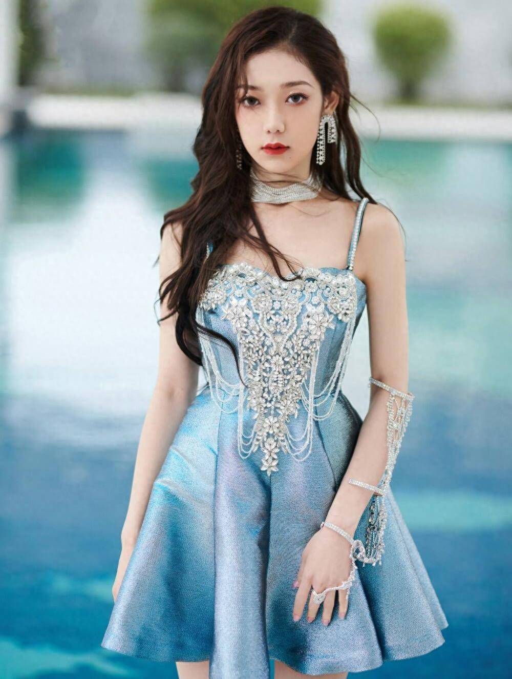 新生代女歌手三大格局已定,单依纯名列前茅,希林该如何破局?