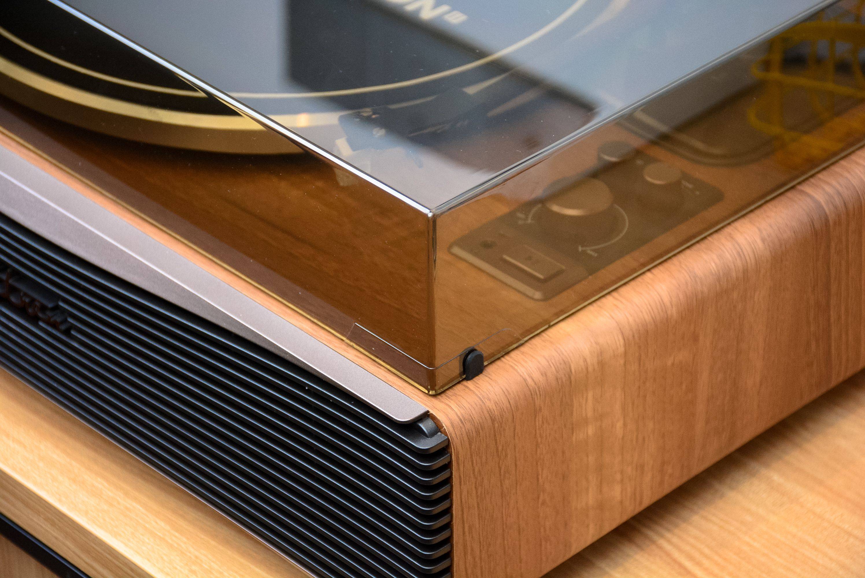 赛塔林paron黑胶唱片机评测:复古外观超高音质_细节_设计_材质