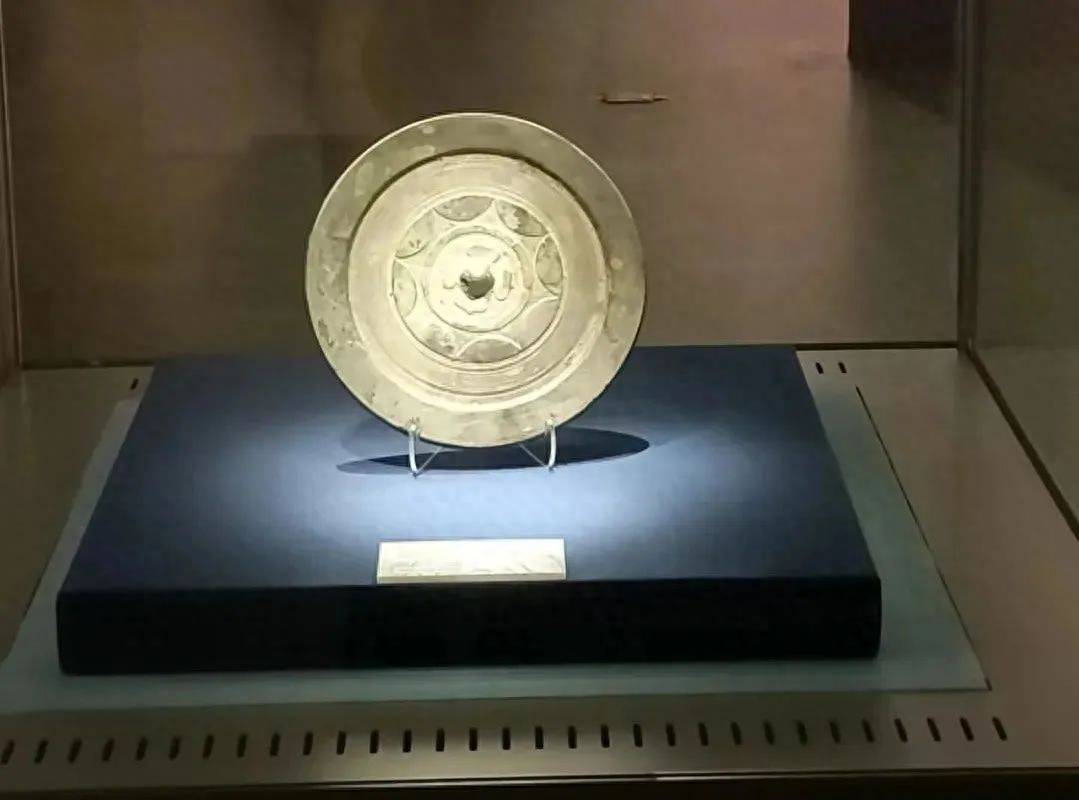 文博三秦|旬邑县博物馆馆藏文物· 汉长宜子孙铜镜_历史_咸阳_时间