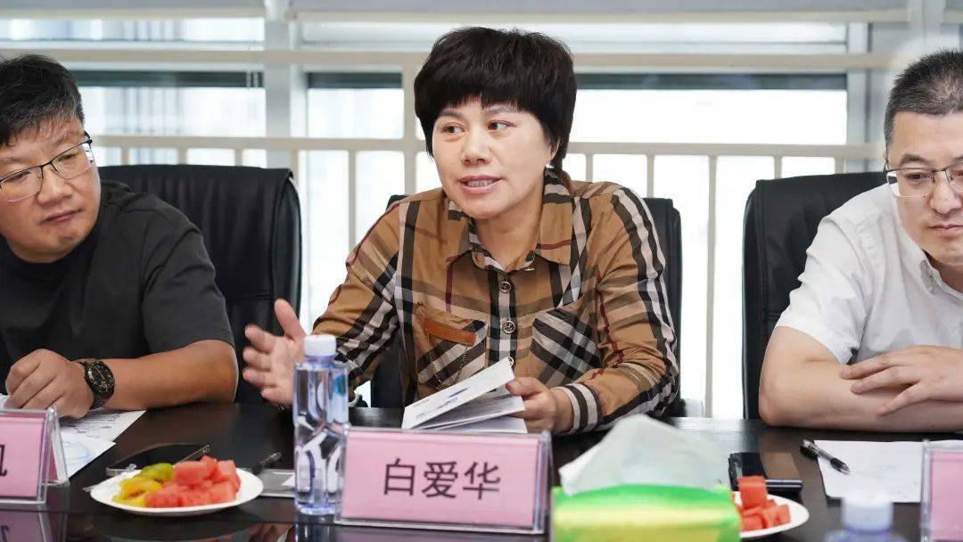 江苏宿城区政府党组成员,吴宿工业园区党工委书记华伟