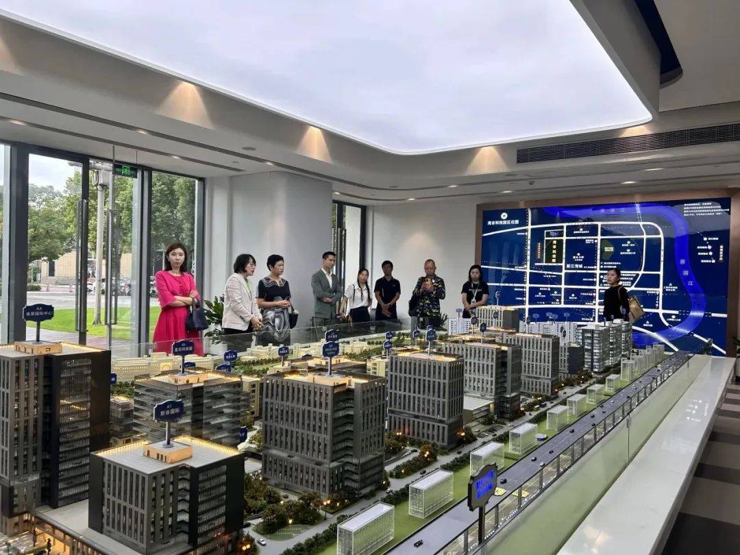 赴美上市|金盒集团高层一行受邀参访湾谷科技园,共谋双赢合作新篇章!