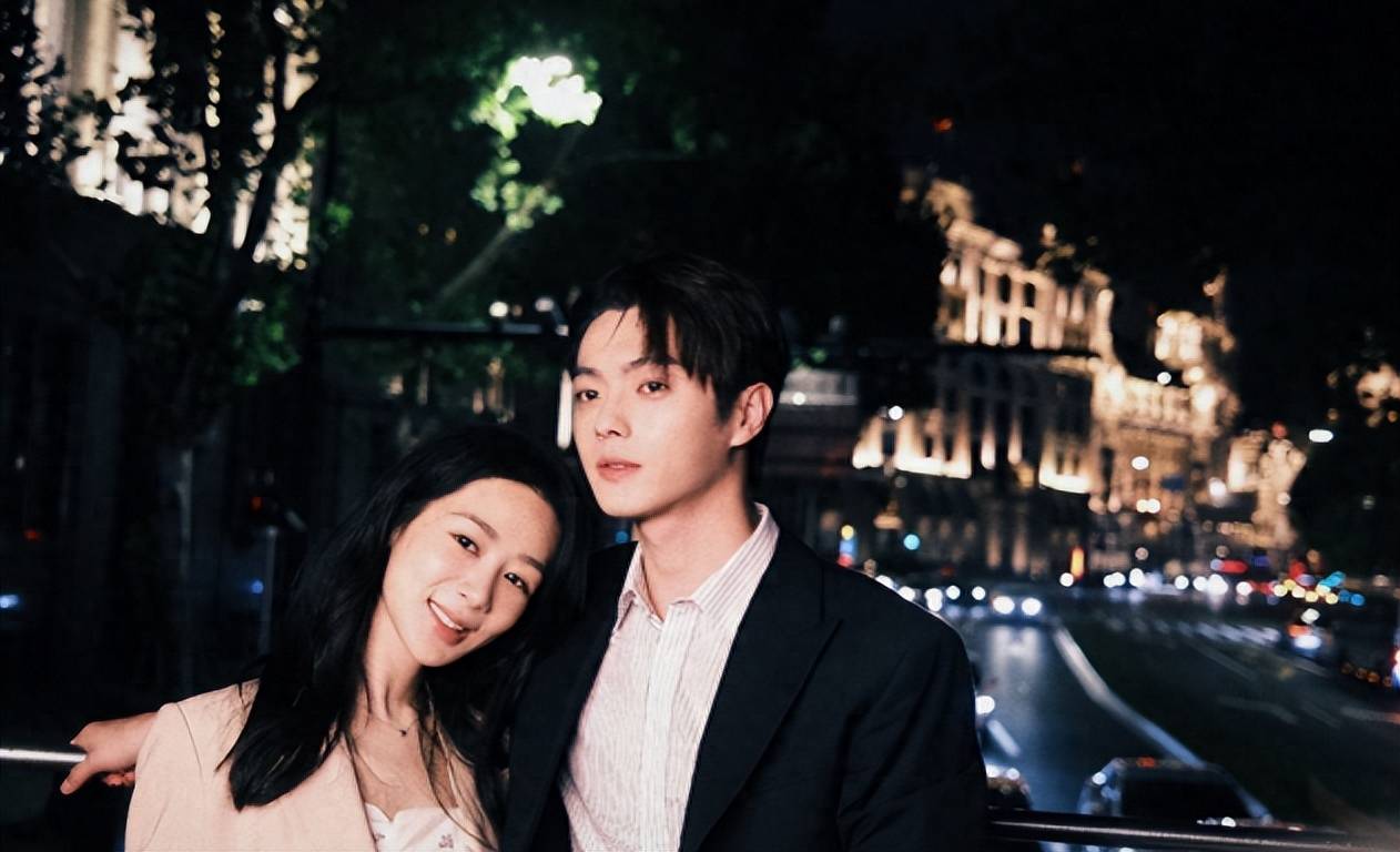 杨紫主演的《承欢记》杀青,被预定待爆剧,许凯能凭借该剧大火吗_网友